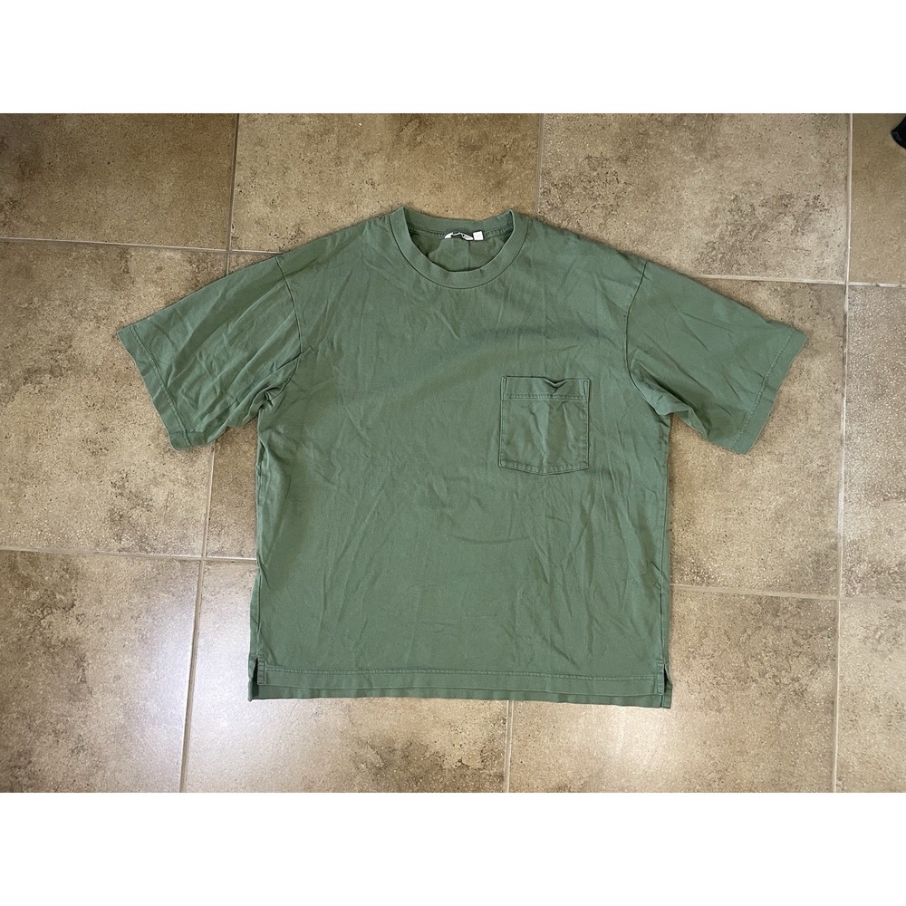 Uniqlo U Boxy T-Shirt Mens Sz L Green Minimalist Essential Casual Crew Neck